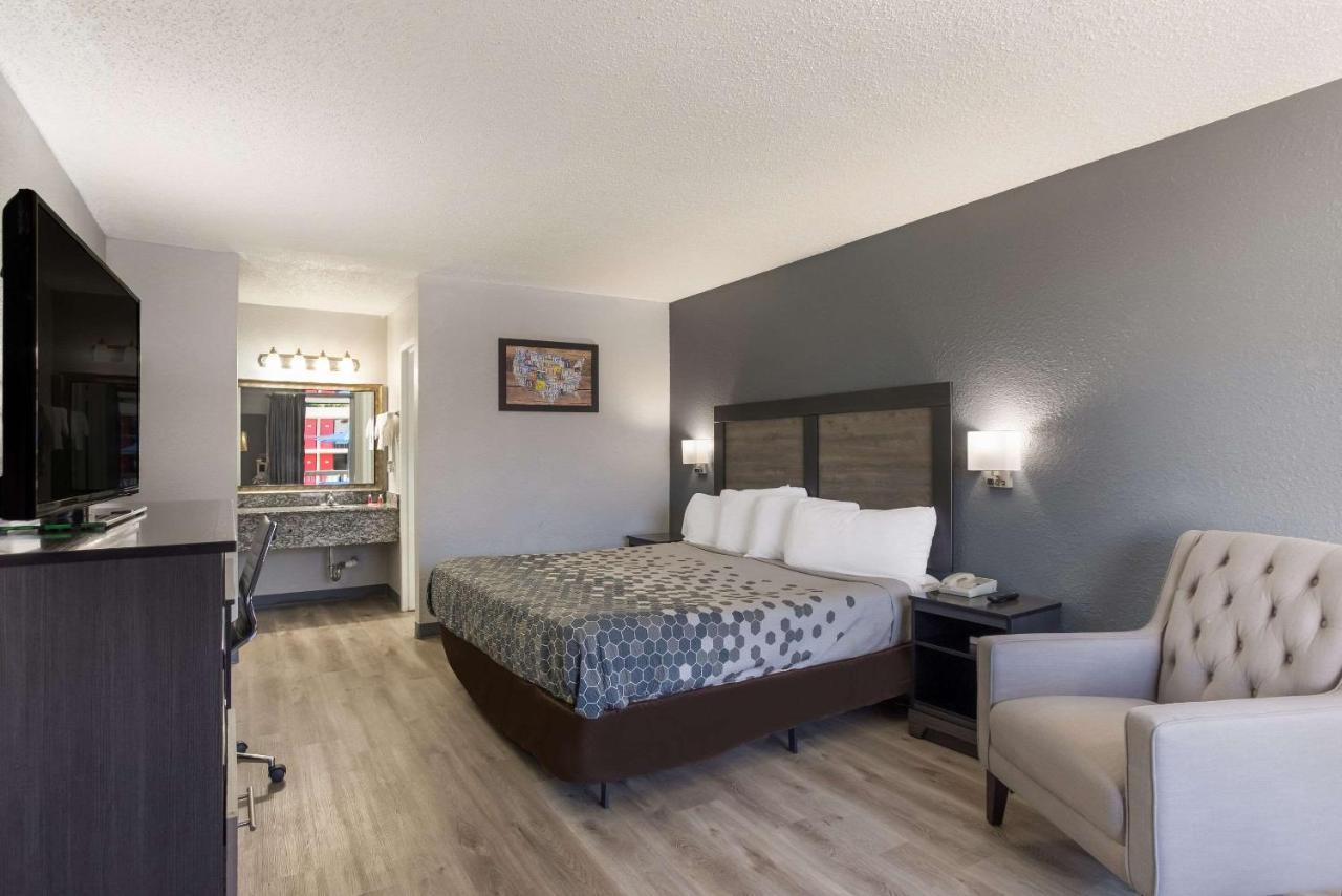 Econo Lodge Cave City Bagian luar foto